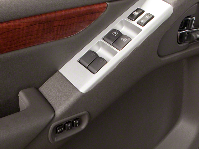 2012 Nissan Pathfinder Silver Edition