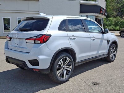 2027 Mitsubishi Outlander Sport Base