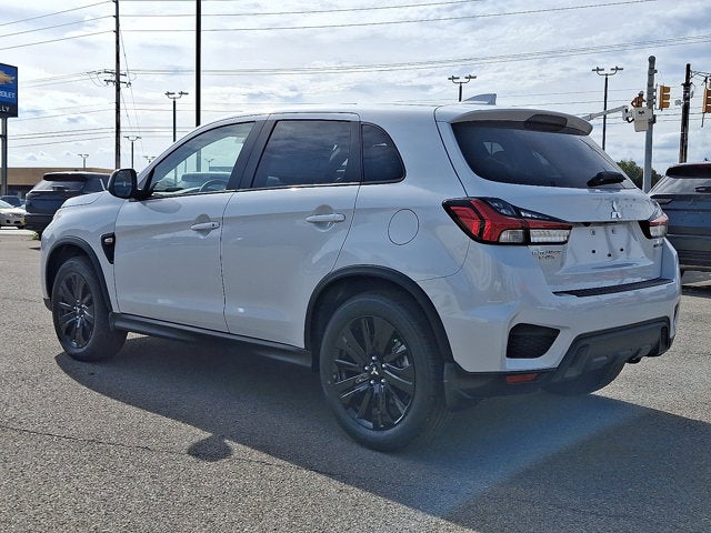 2027 Mitsubishi Outlander Sport Base
