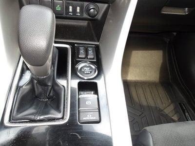 2022 Mitsubishi Eclipse Cross Base