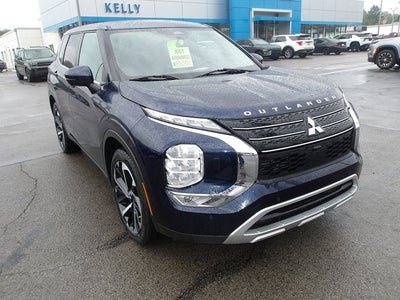 2023 Mitsubishi Outlander SE