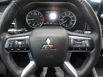 2023 Mitsubishi Outlander SE