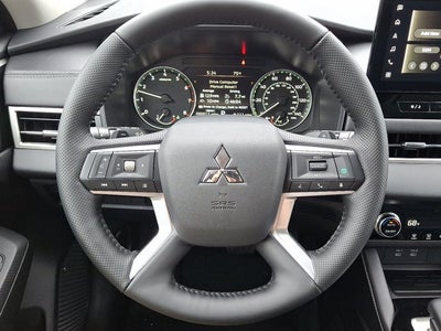 2026 Mitsubishi Outlander SE