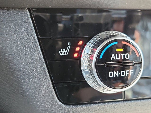 2026 Mitsubishi Outlander Base