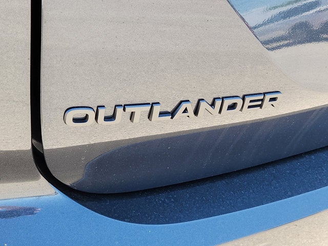 2026 Mitsubishi Outlander Base