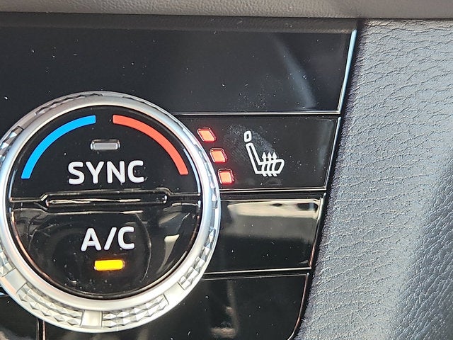 2026 Mitsubishi Outlander Base