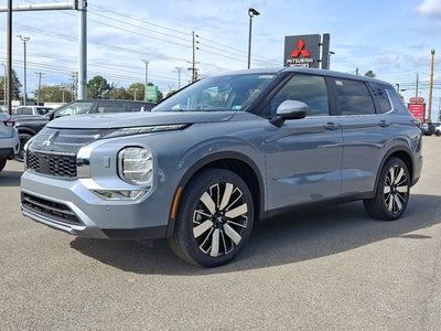 2026 Mitsubishi Outlander SE