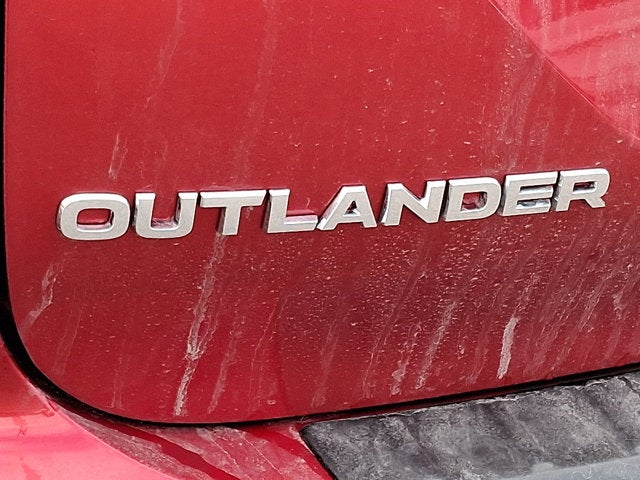 2026 Mitsubishi Outlander SE