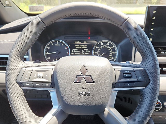 2026 Mitsubishi Outlander Base