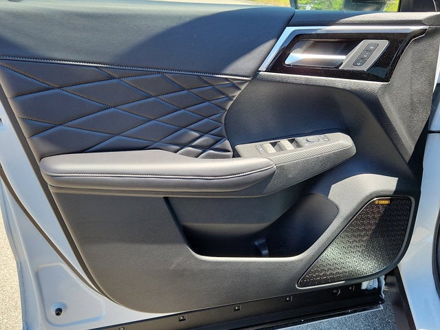 2026 Mitsubishi Outlander Base