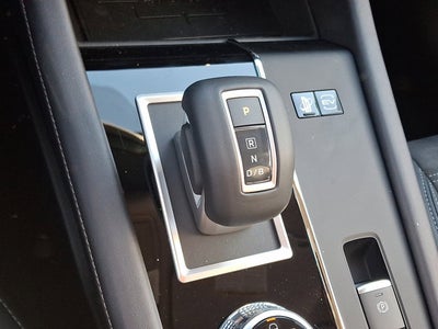 2025 Mitsubishi Outlander Plug-In Hybrid SE