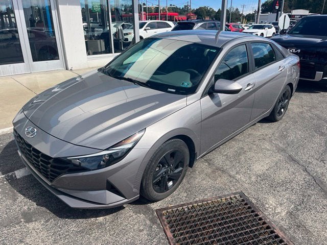 2023 Hyundai Elantra Blue