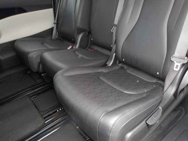 2023 Kia Carnival EX