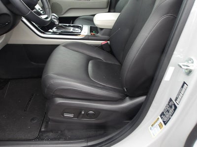 2023 Kia Carnival EX