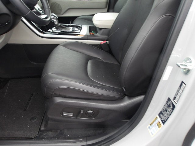 2023 Kia Carnival EX