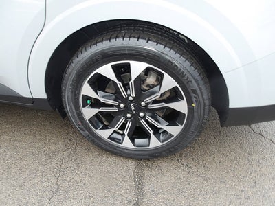 2023 Kia Carnival EX