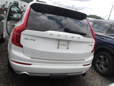 2019 Volvo XC90 Momentum