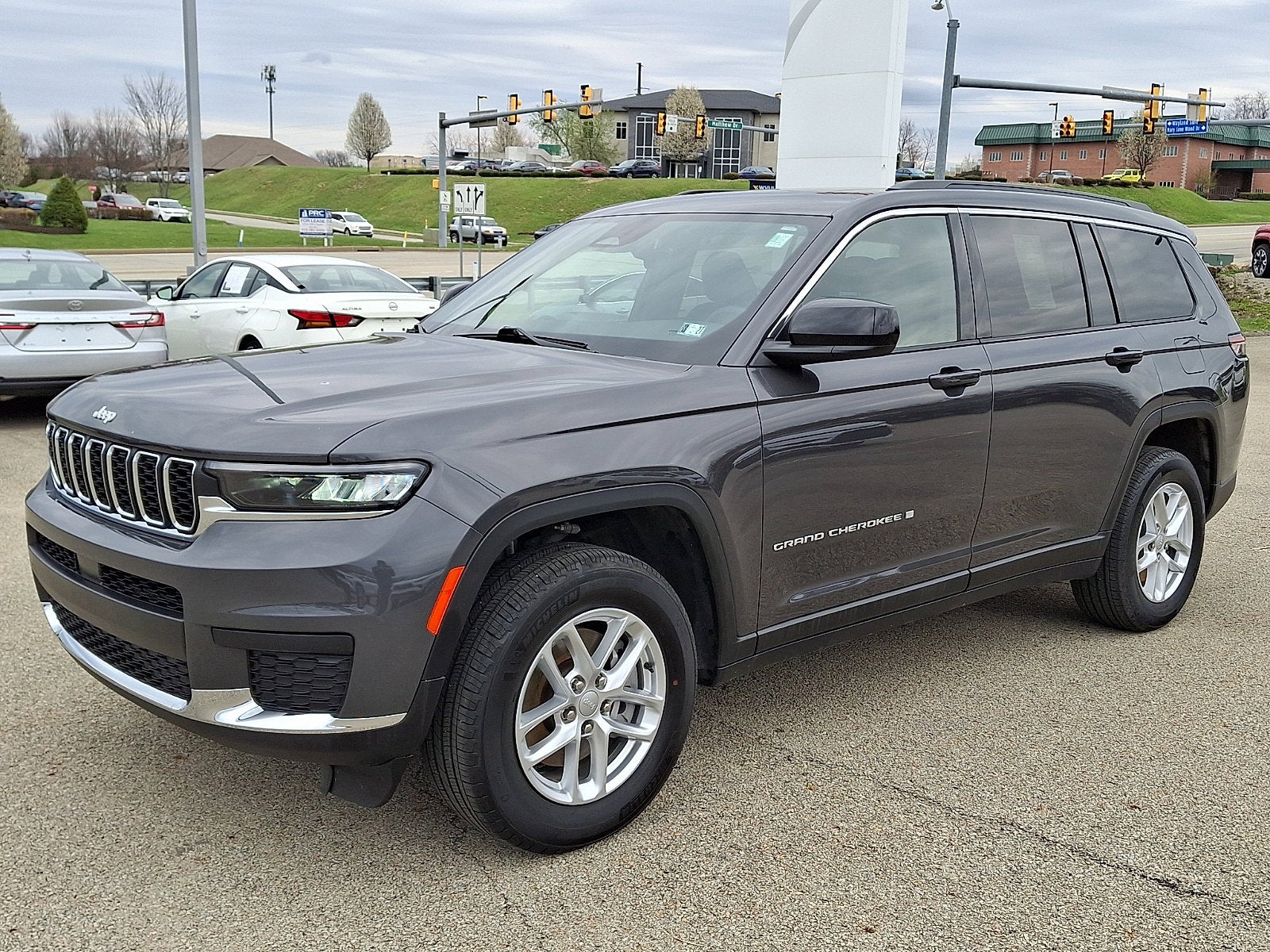 2025 Jeep Grand Cherokee L Laredo X