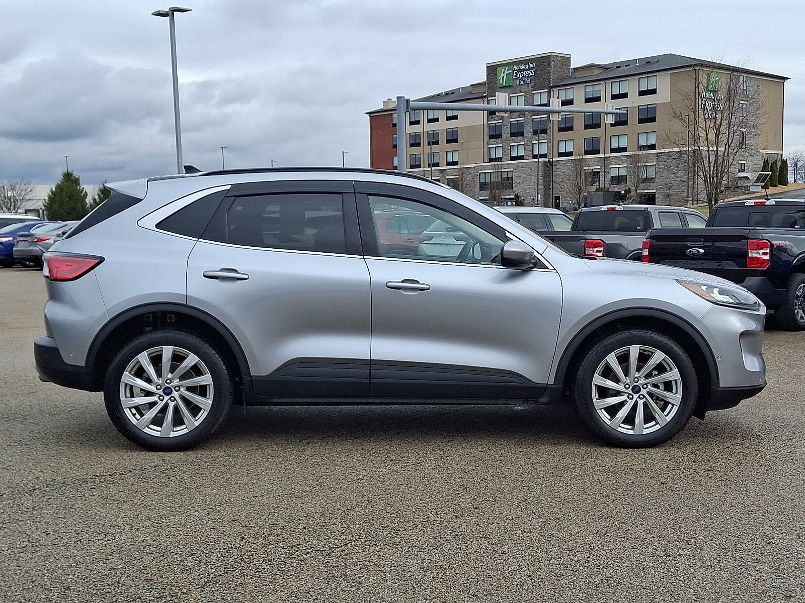 2022 Ford Escape Titanium