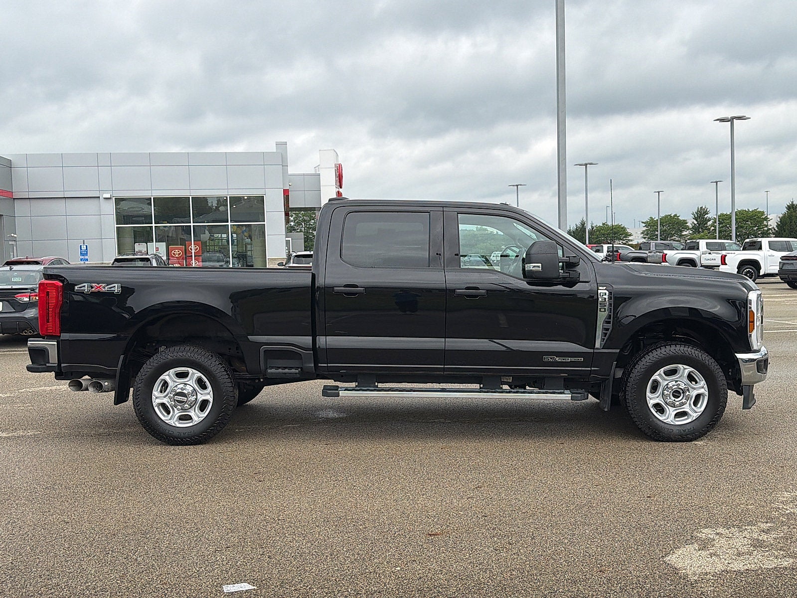 2025 Ford Super Duty F-350 SRW XL