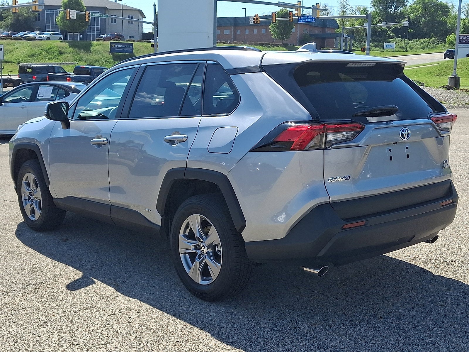 2024 Toyota RAV4 Hybrid XLE