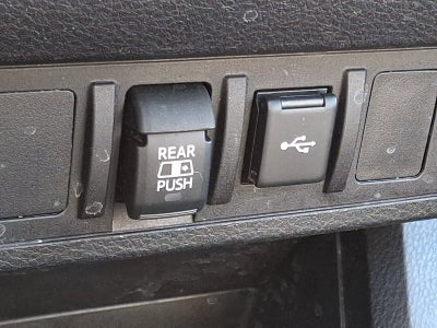 2022 Toyota Tacoma 4WD SR5