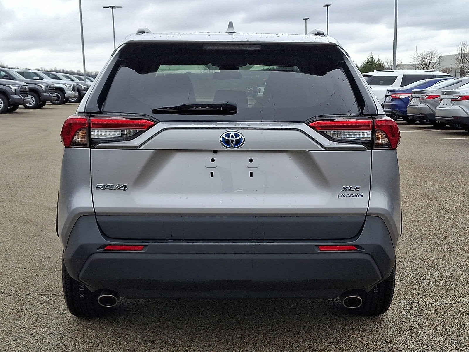 2021 Toyota RAV4 Hybrid XLE