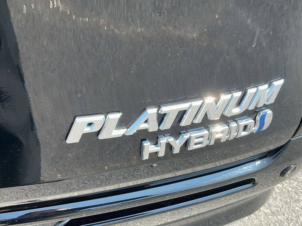 2023 Toyota Sienna Platinum
