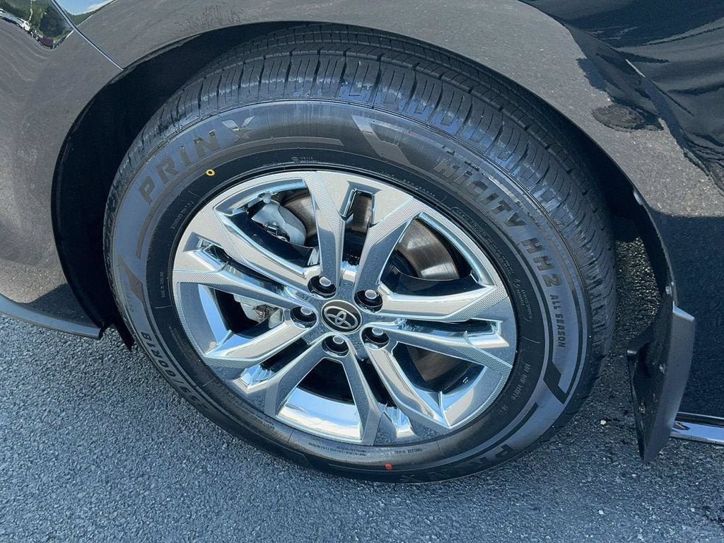 2023 Toyota Sienna Platinum