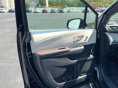 2023 Toyota Sienna Platinum