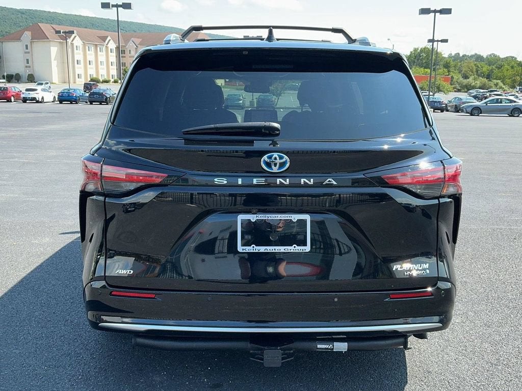 2023 Toyota Sienna Platinum