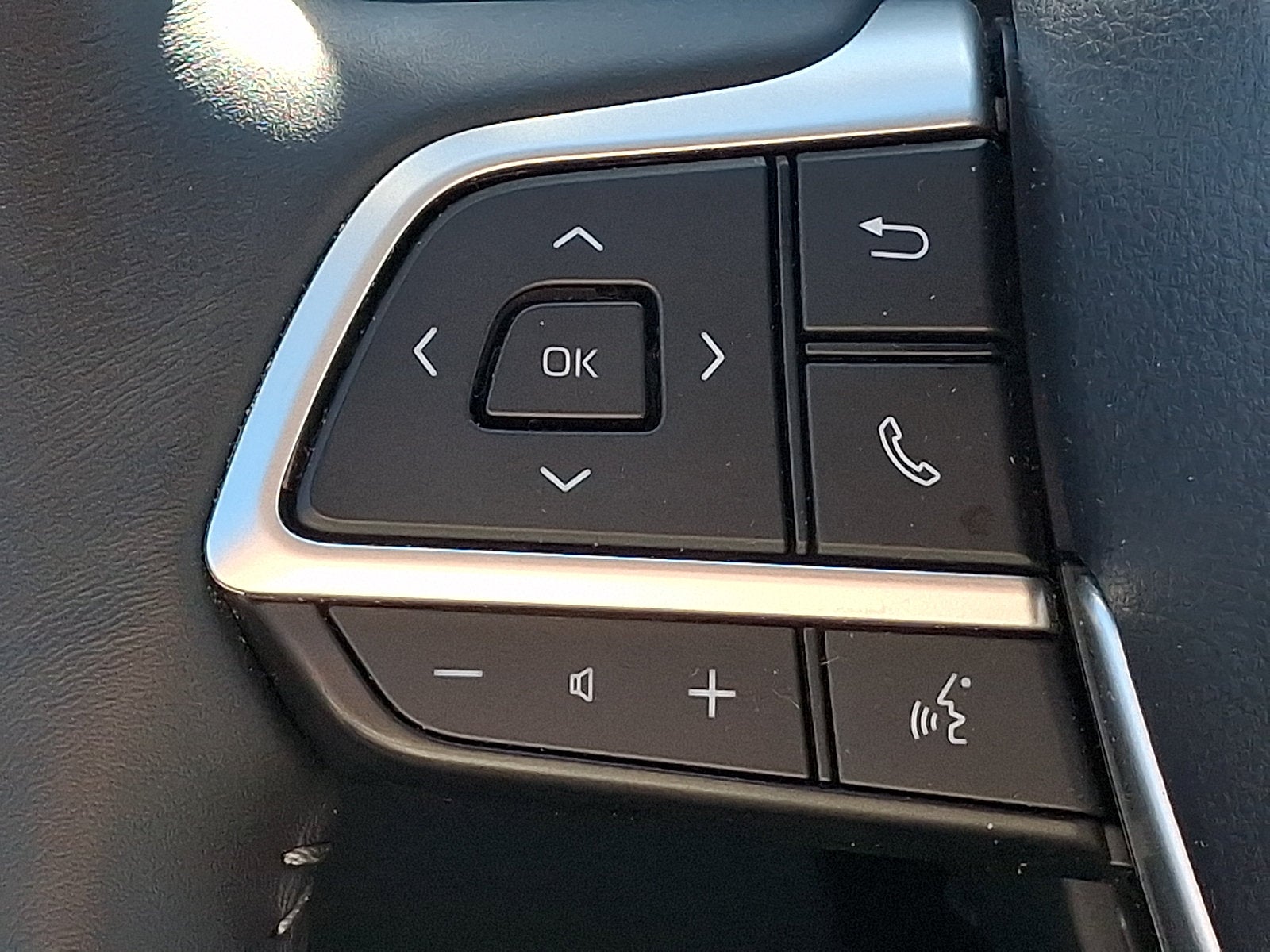 2026 Toyota Highlander Base