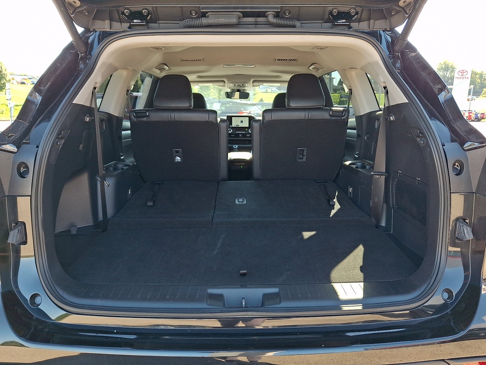 2026 Toyota Highlander Base