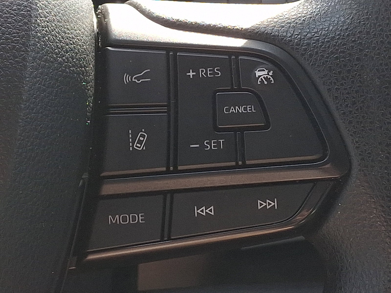 2025 Toyota Sienna LE