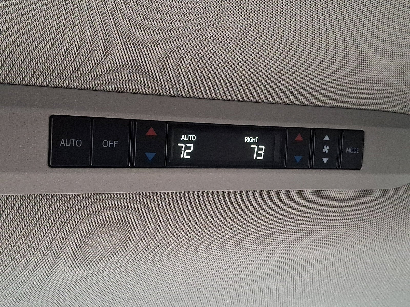 2025 Toyota Sienna Base