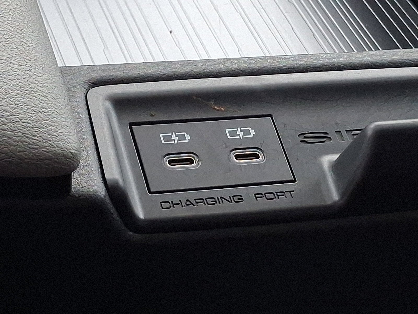 2025 Toyota Sienna Base