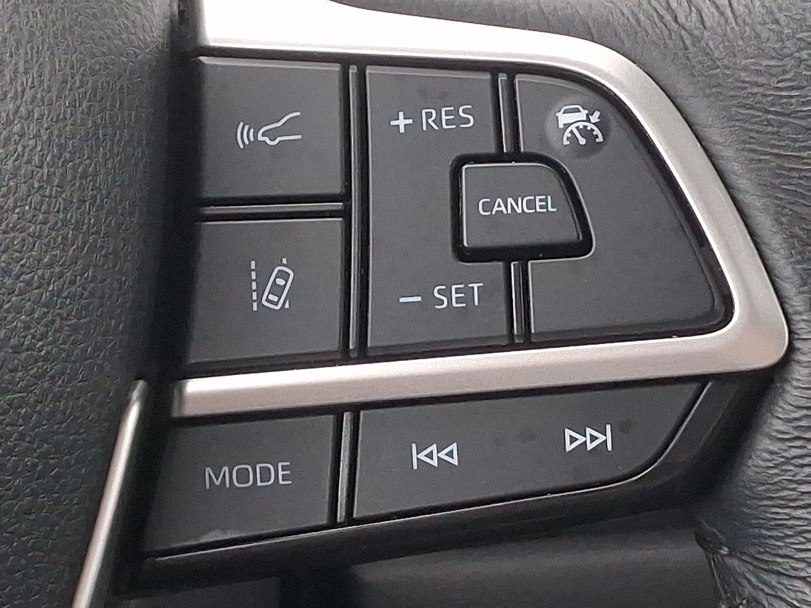 2025 Toyota Sienna Base