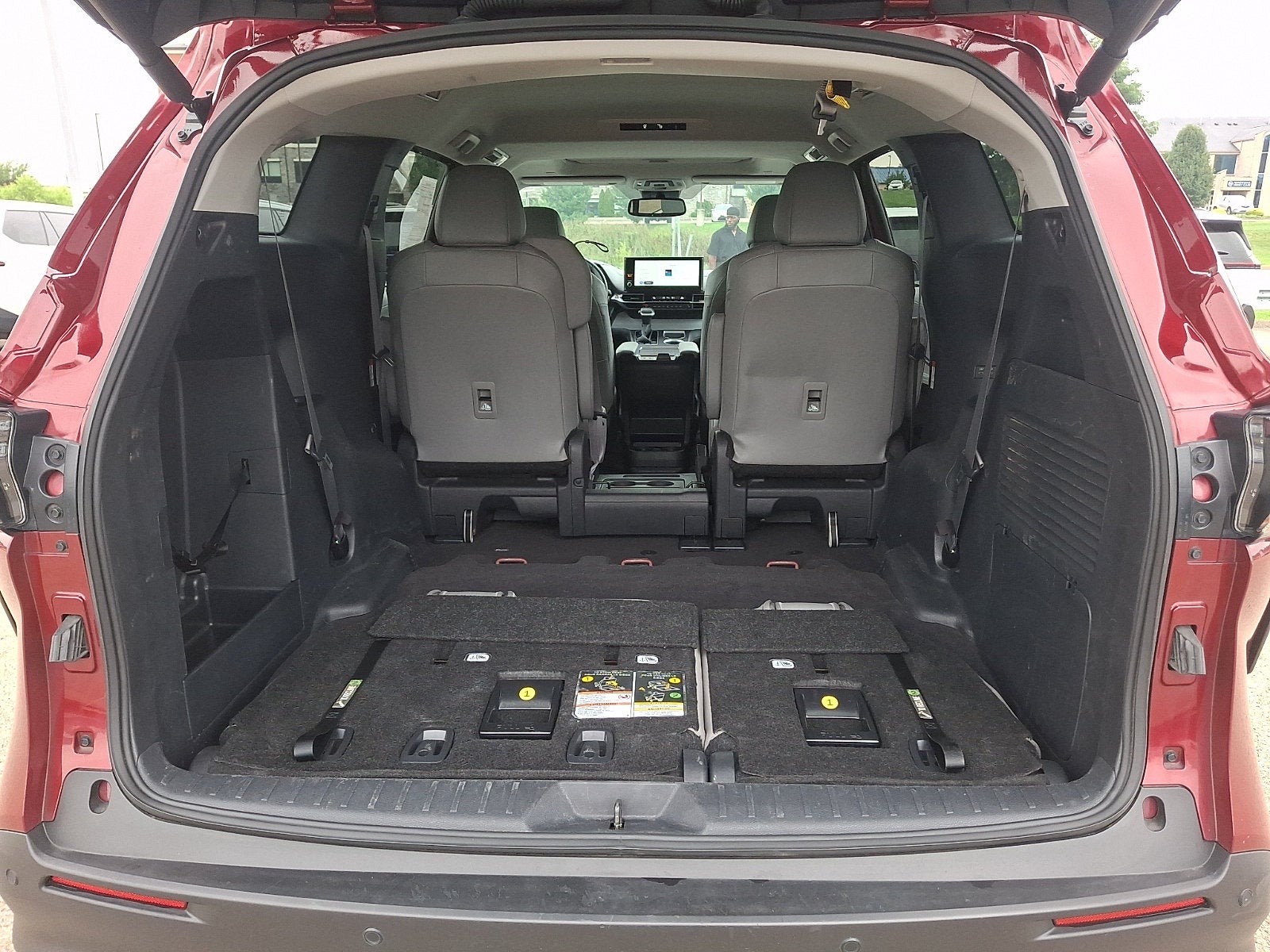 2025 Toyota Sienna Base