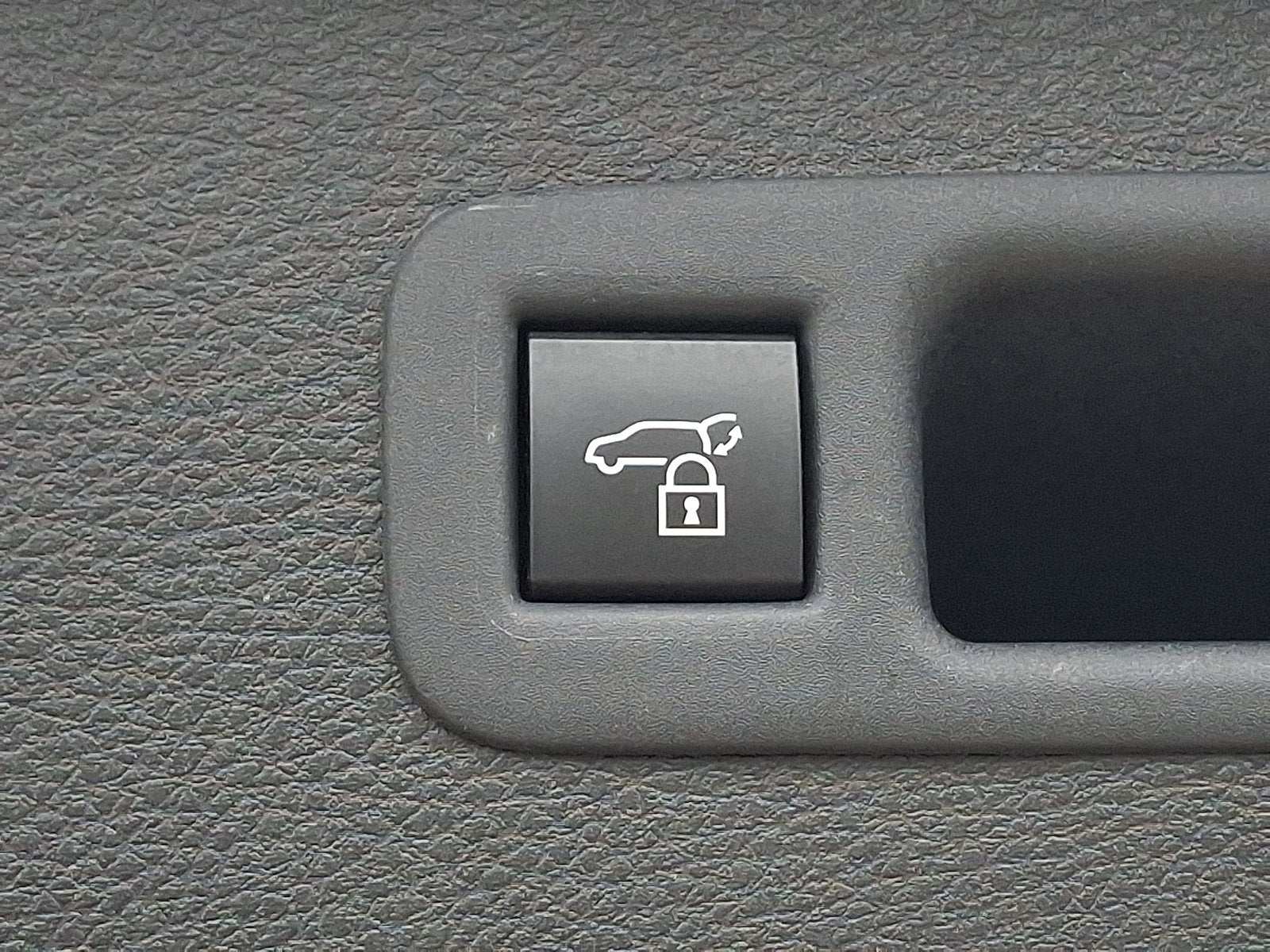 2025 Toyota Sienna Base