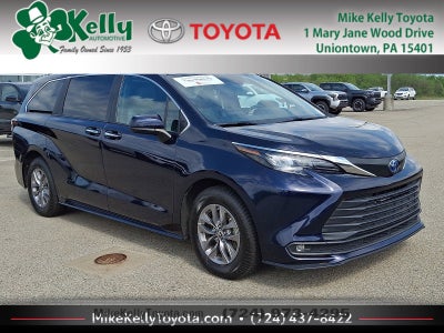 2025 Toyota Sienna XLE