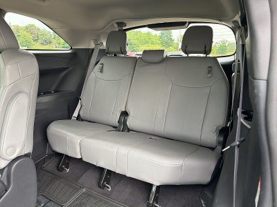 2025 Toyota Sienna Base