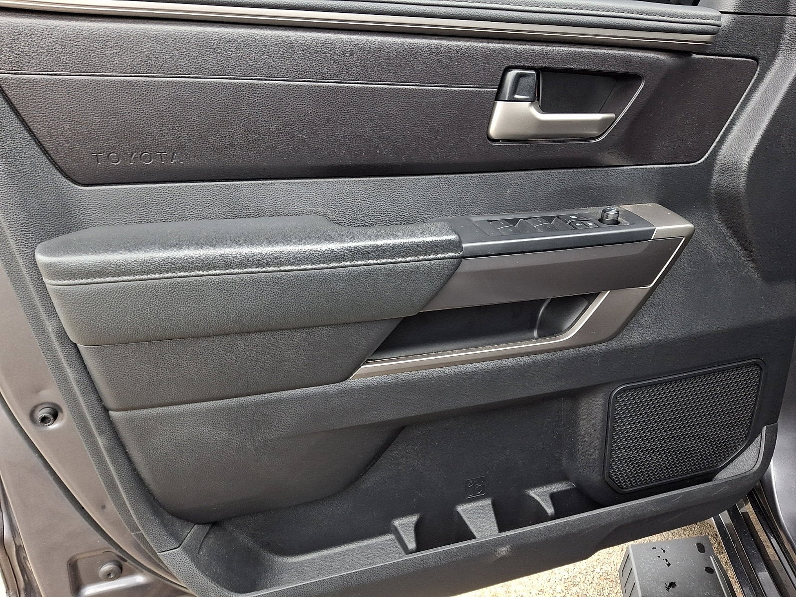 2024 Toyota Tundra 4WD SR5