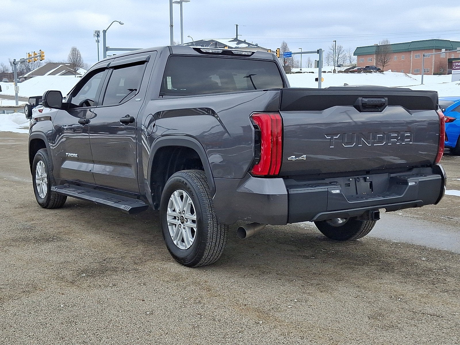 2024 Toyota Tundra 4WD SR5
