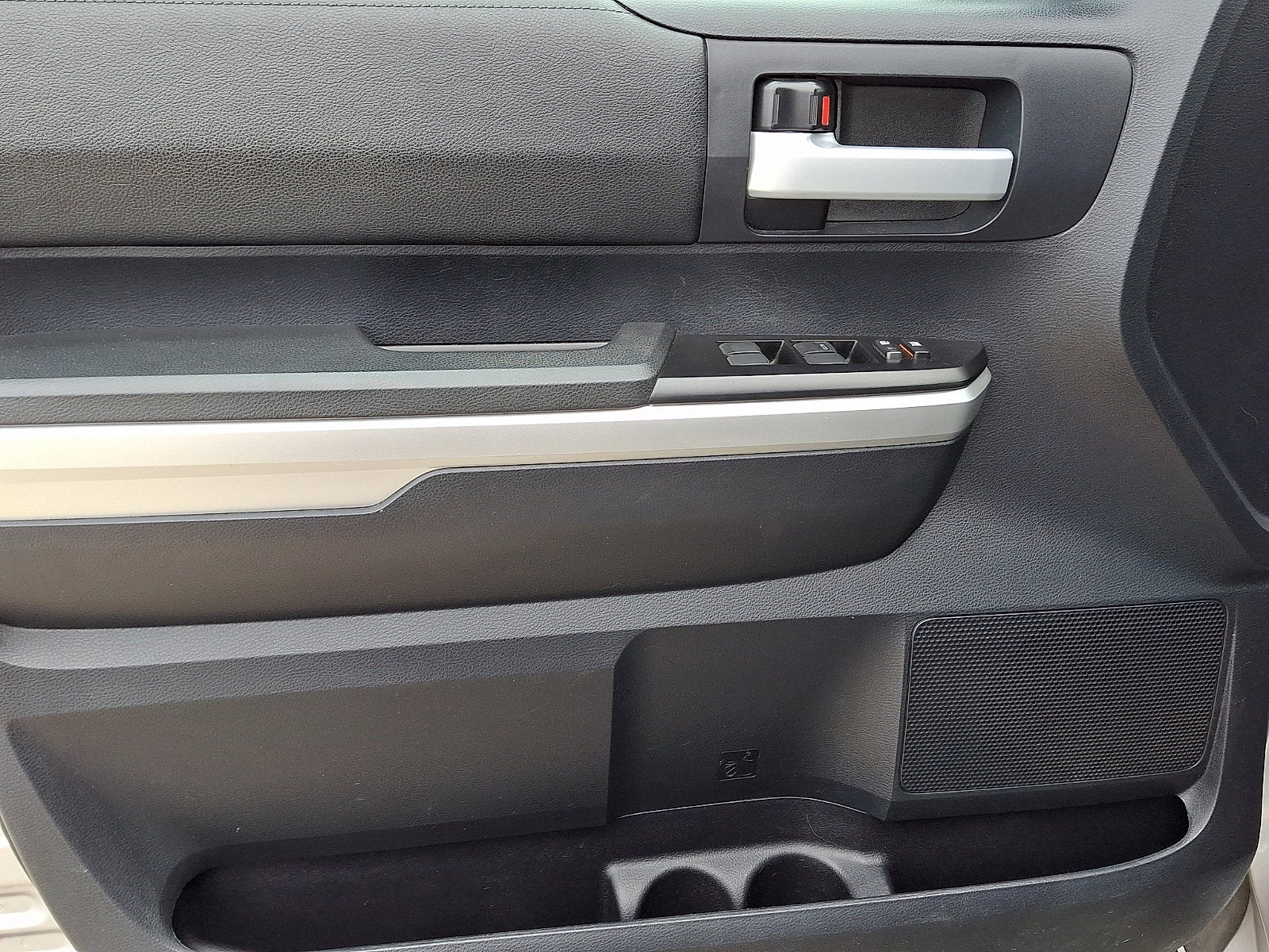 2016 Toyota Tundra 4WD Truck SR5