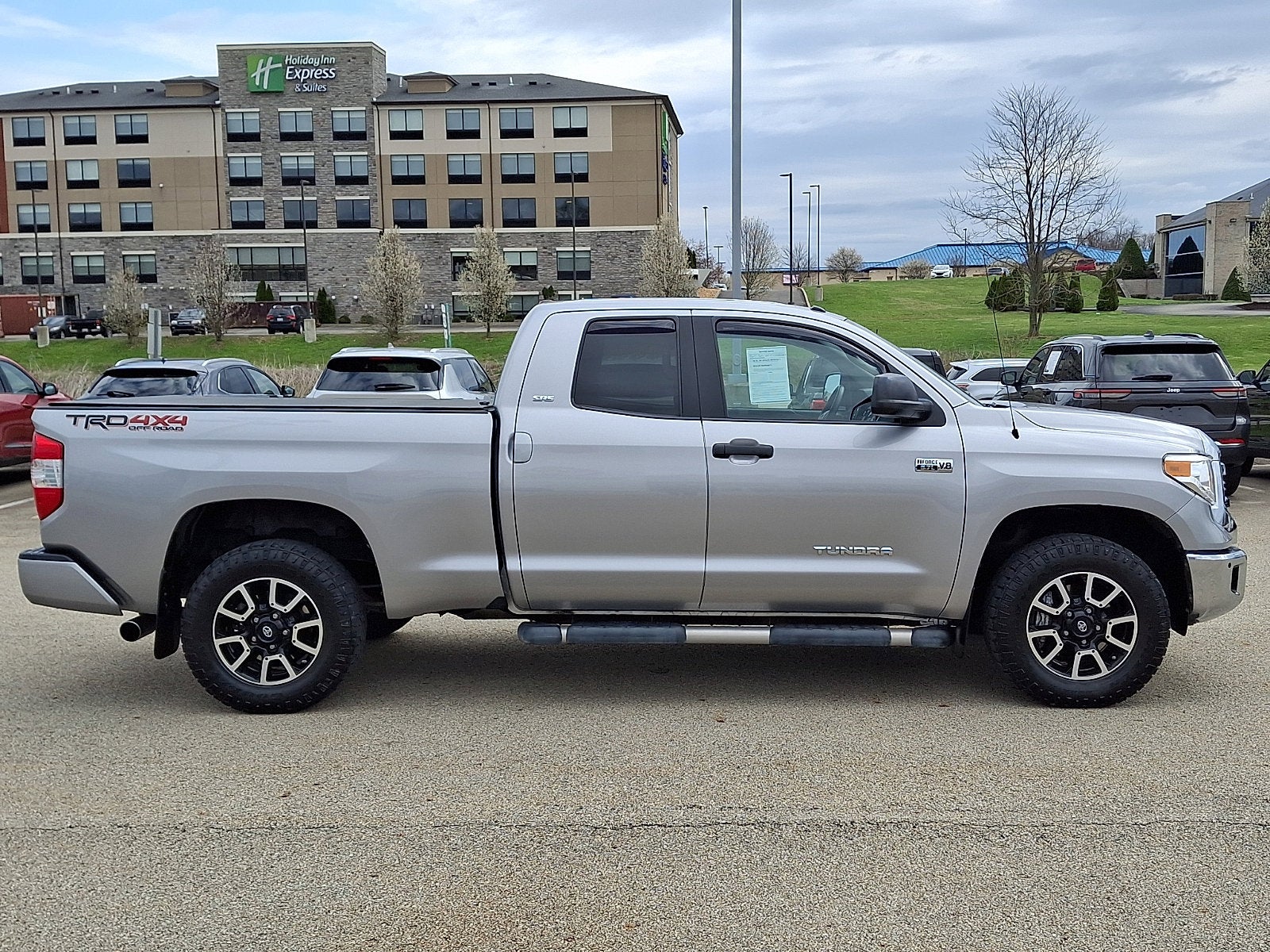2016 Toyota Tundra 4WD Truck SR5