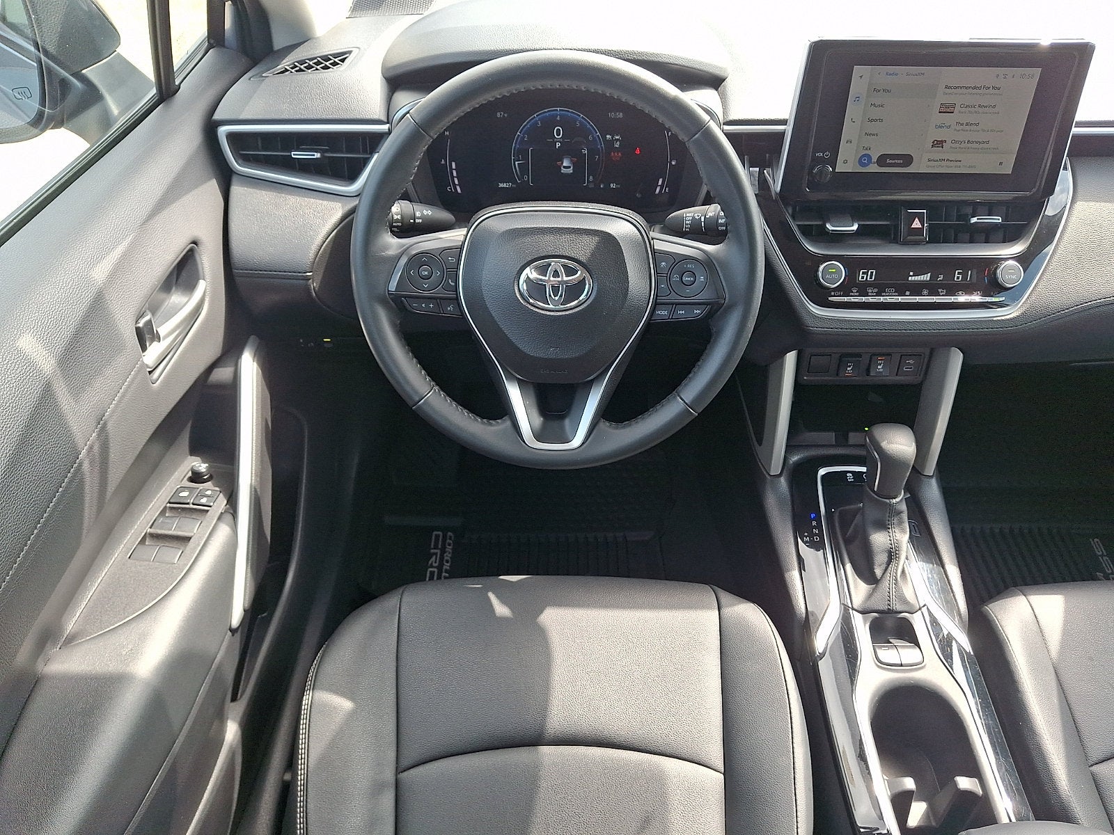 2025 Toyota Corolla Cross XLE