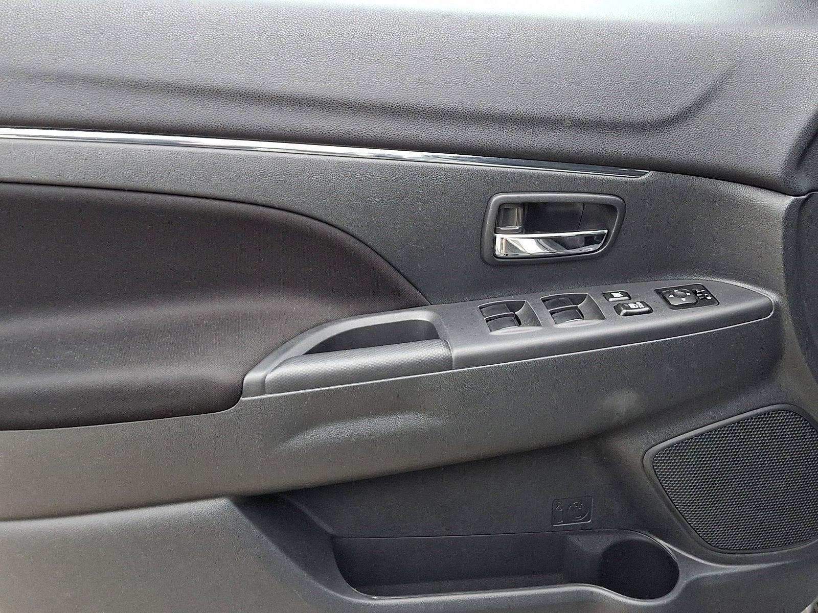 2025 Mitsubishi Outlander Sport Base