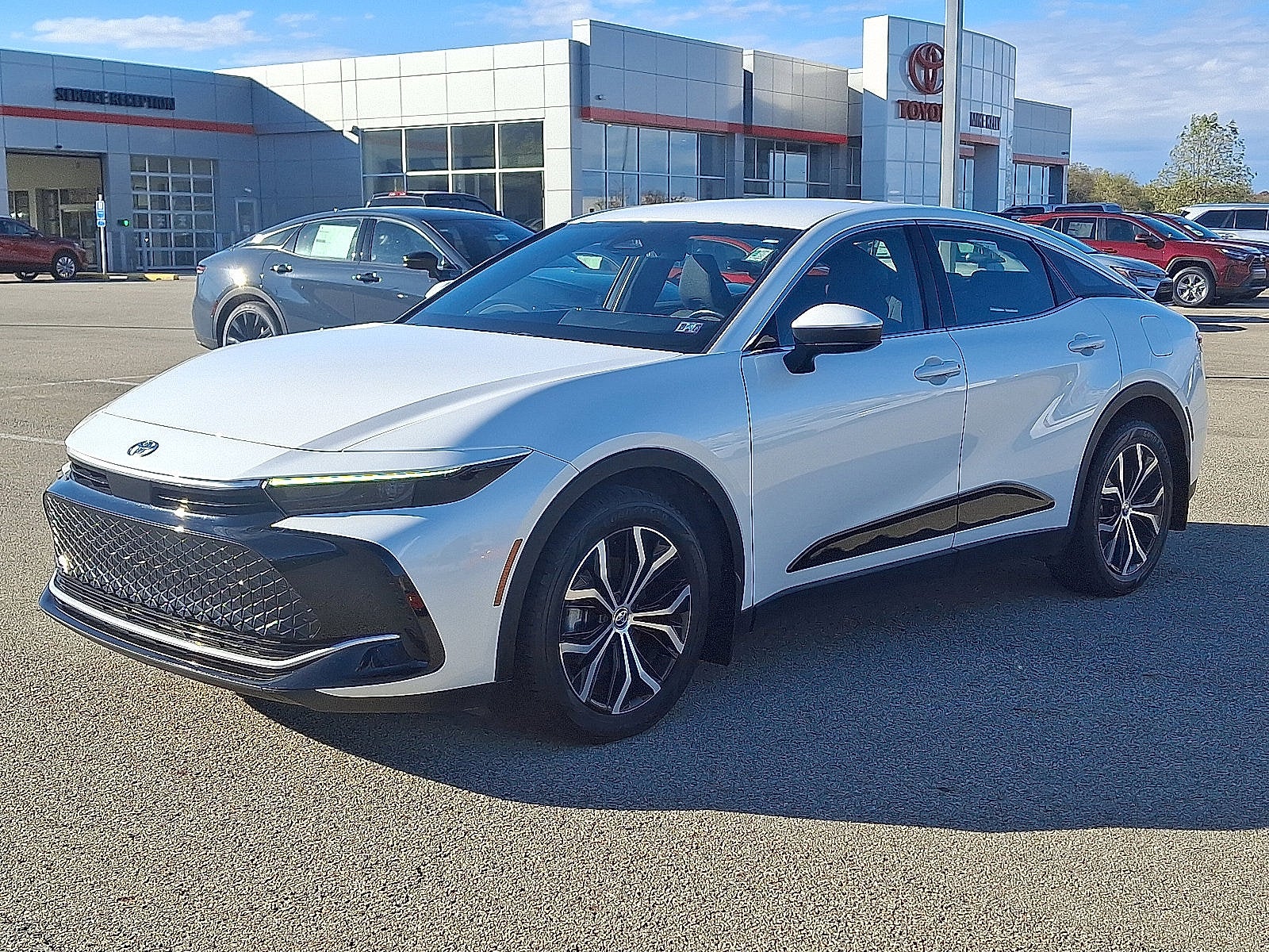 2023 Toyota Toyota Crown XLE XLE