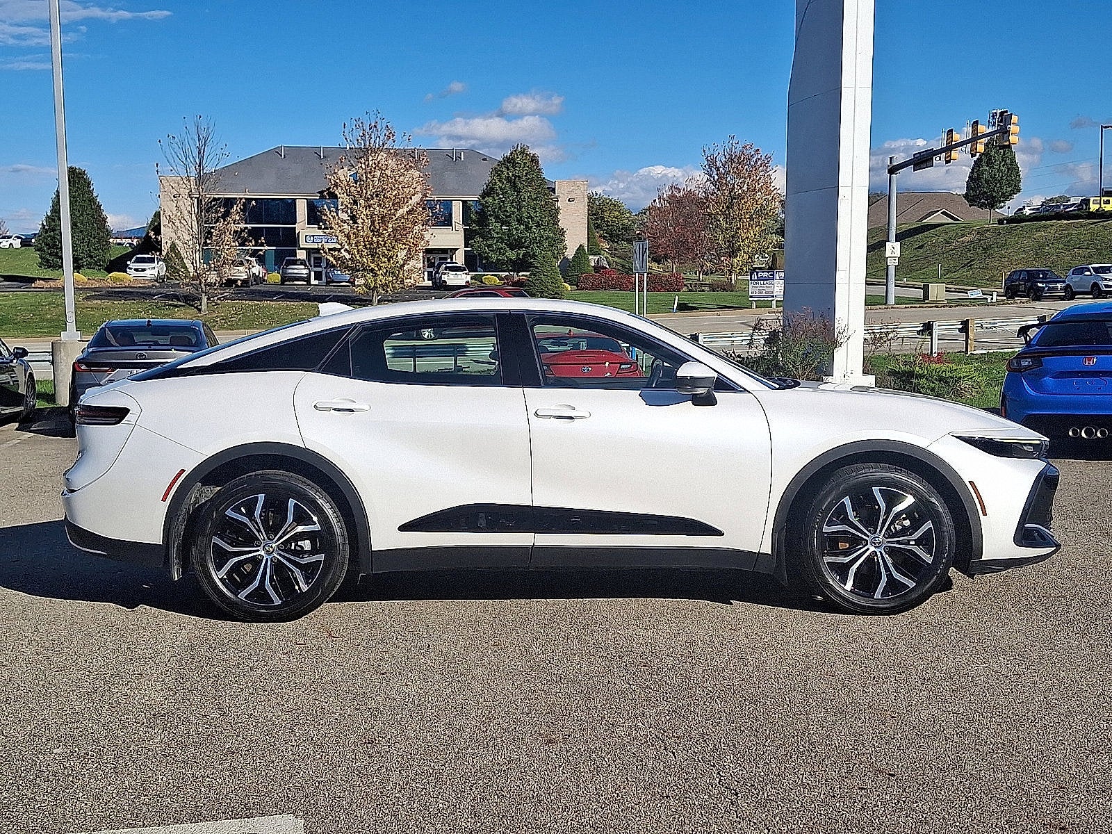 2023 Toyota Toyota Crown XLE XLE