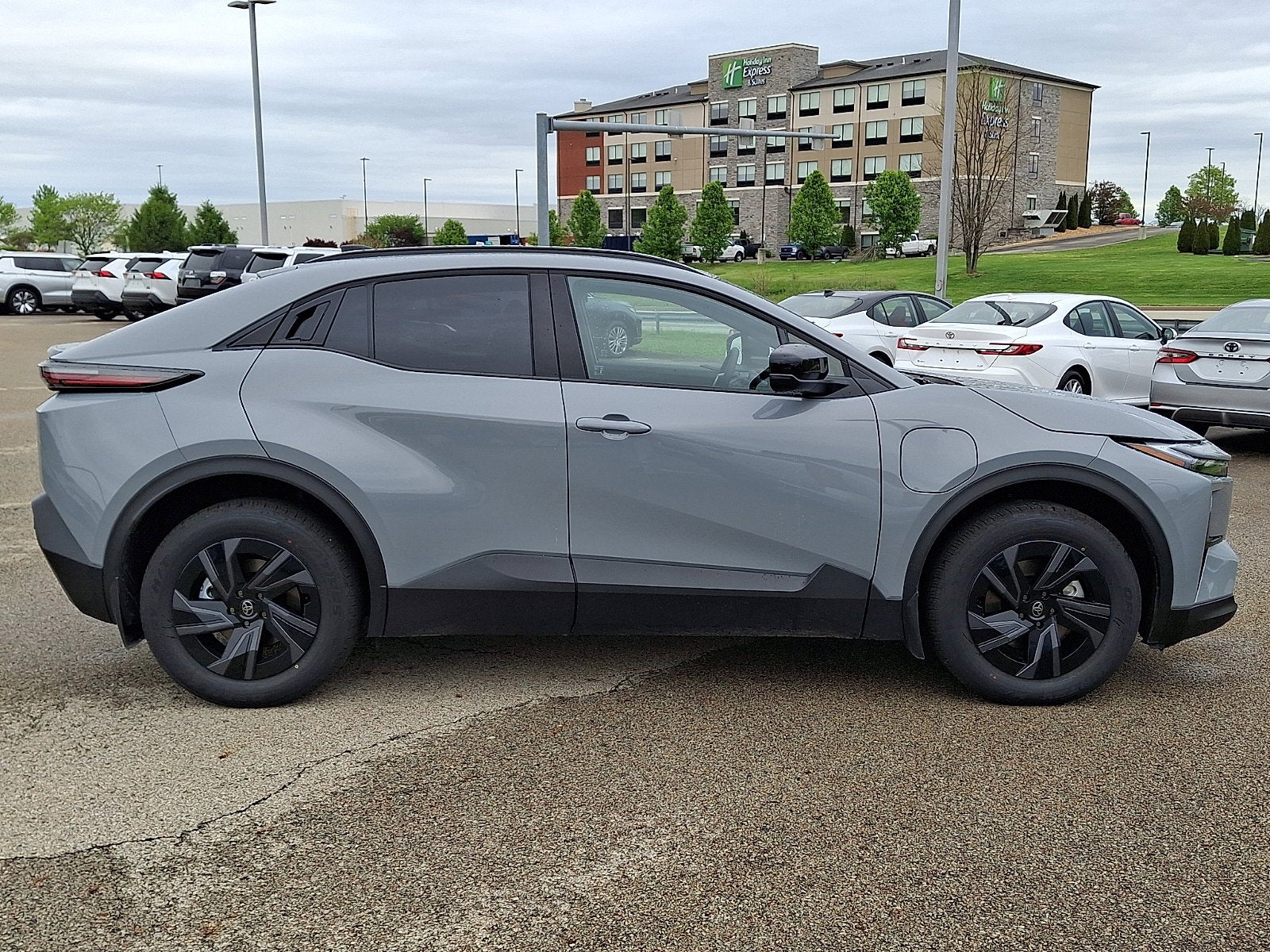 2026 Toyota C-HR Base